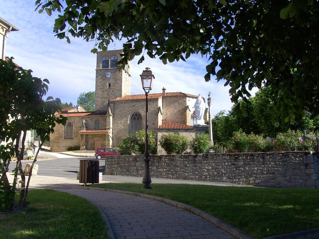 Cellier De La Fontaine Villa Saint-Georges-en-Couzan Værelse billede